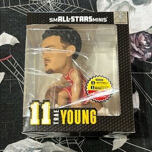 Excite NBA SMALL-STARS Minis TRAE YOUNG Atlanta Hawks Red Collectible Figure